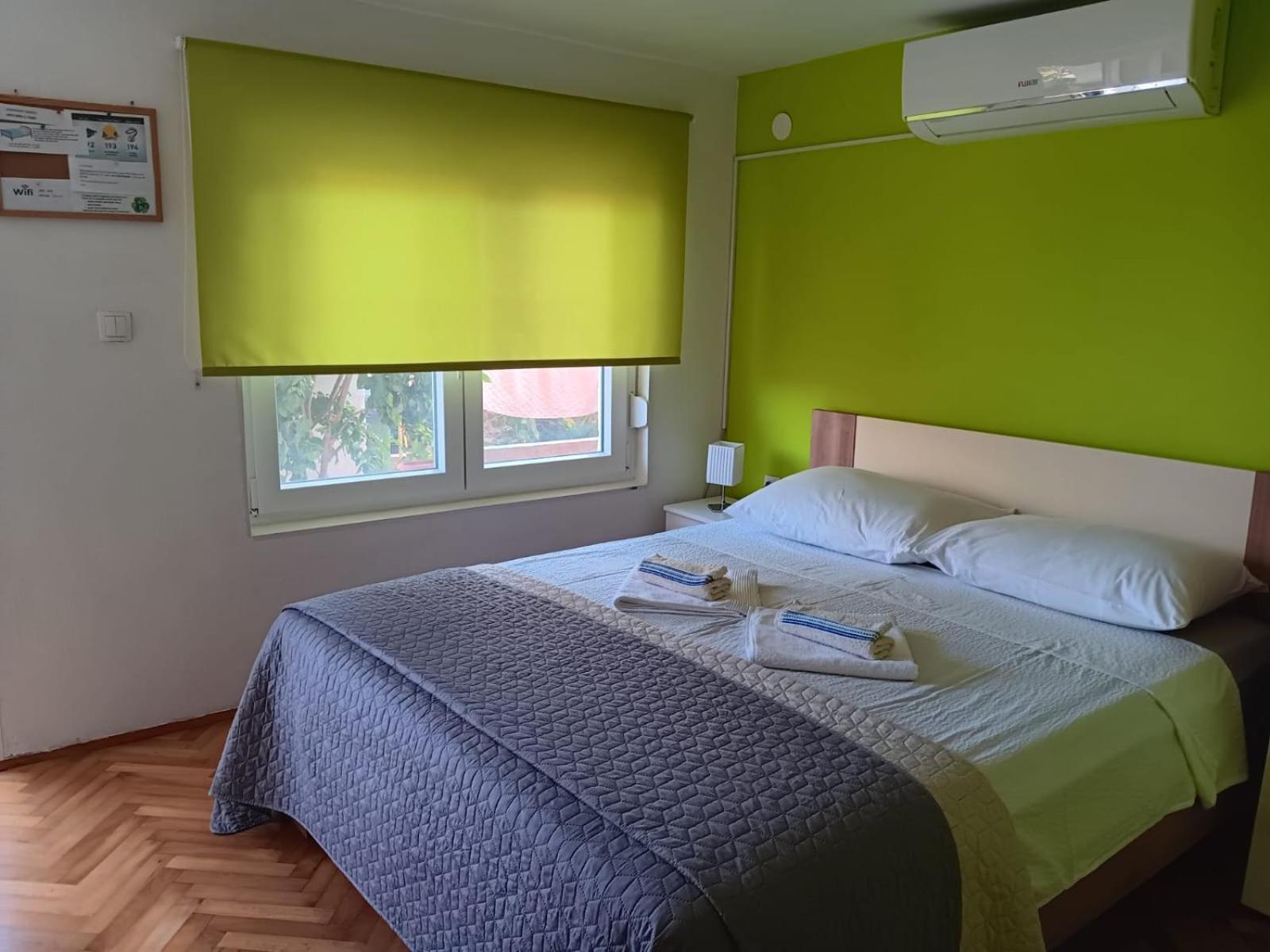 Apartman Тисно Екстериор снимка