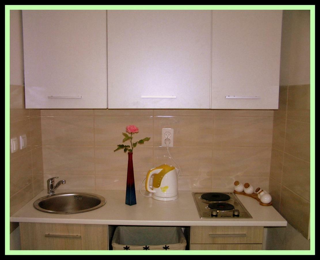 Apartman Тисно Екстериор снимка