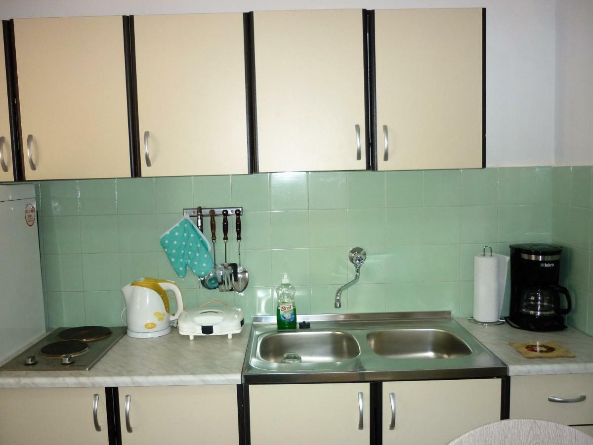 Apartman Тисно Екстериор снимка